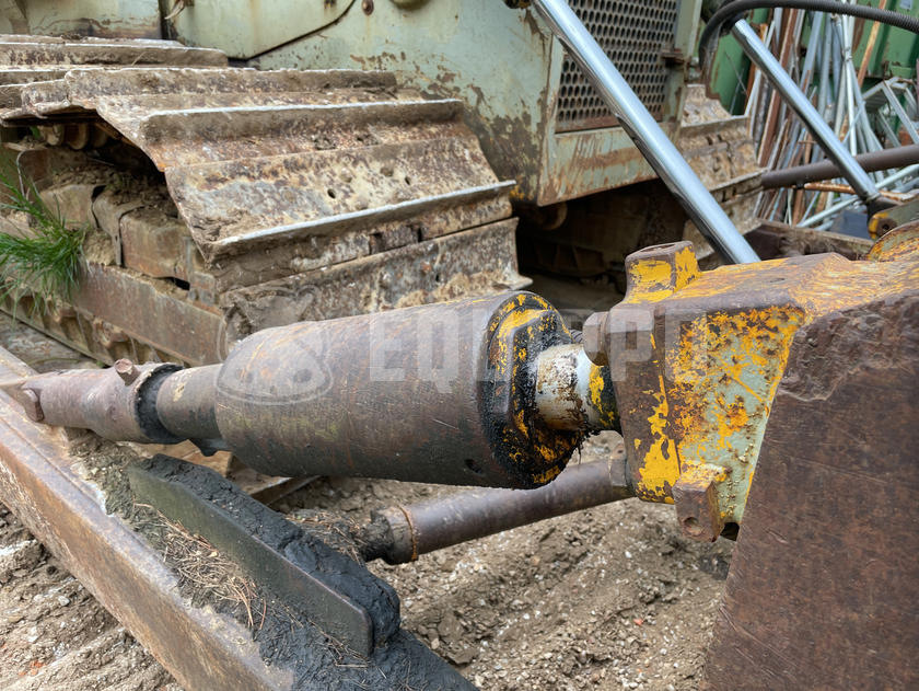 1977 هانومج D 400LC-48221802