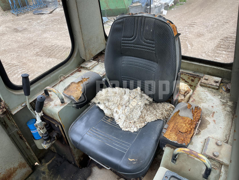 1977 هانومج D 400LC-48468850