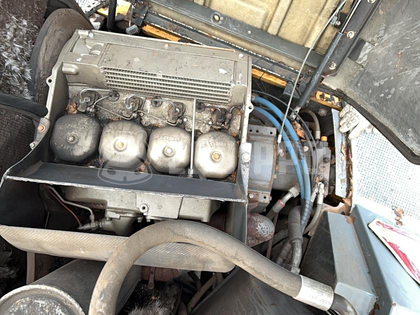 1998 ليبهير L522-44334712