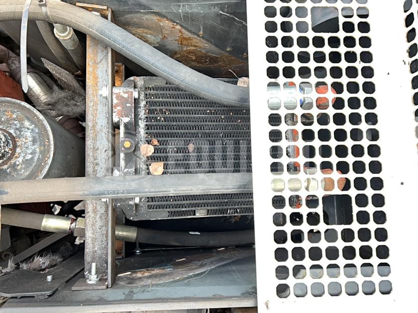 1998 ليبهير L522-44293999