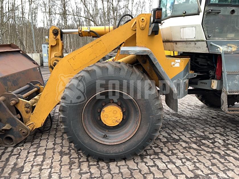 1998 ليبهير L522-44294034