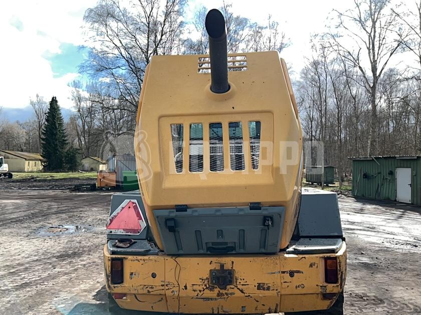 1998 ليبهير L522-44334801