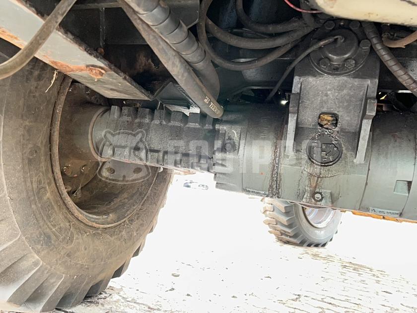 1998 ليبهير L522-44294110