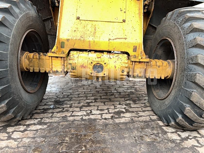 1998 ليبهير L522-44334814