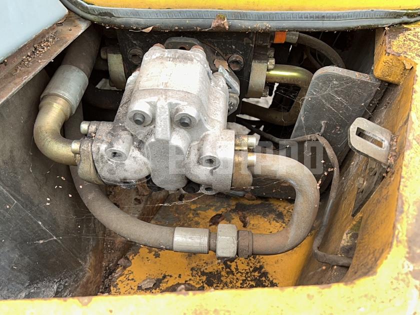 1998 ليبهير L522-44294206