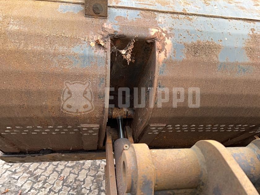 1998 ليبهير L522-44294430