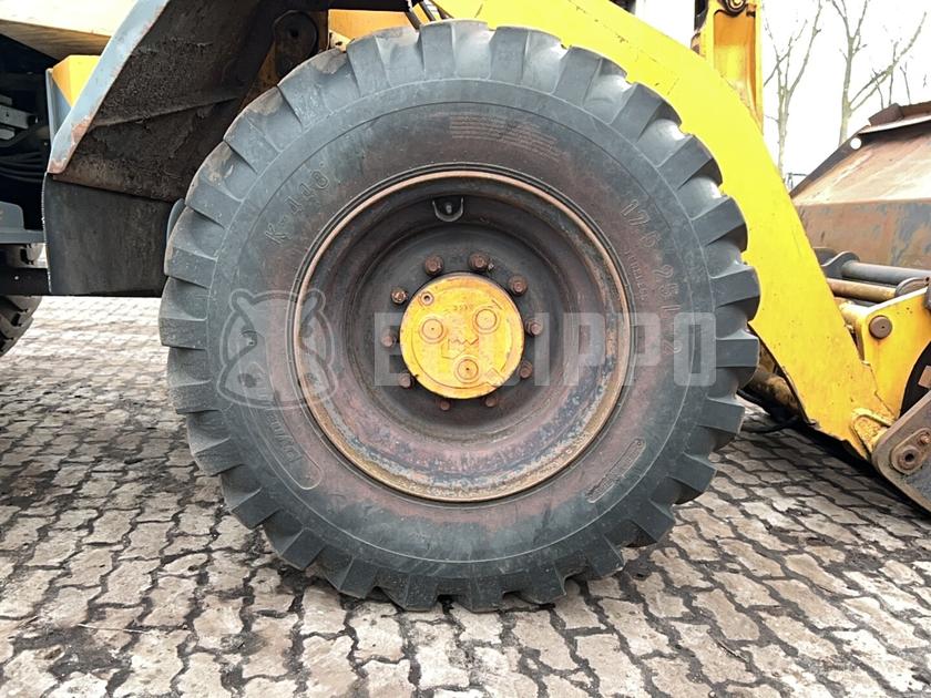 1998 ليبهير L522-44294234