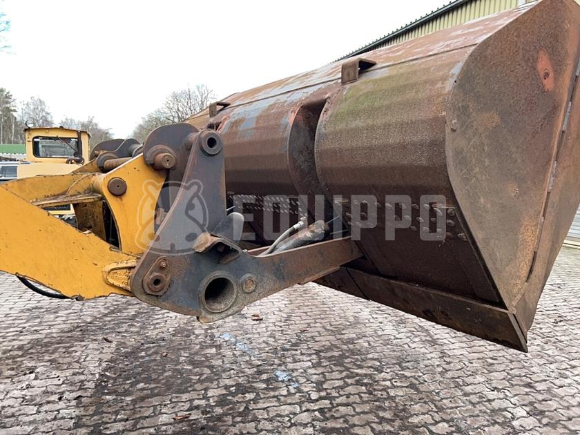 1998 ليبهير L522-44335035