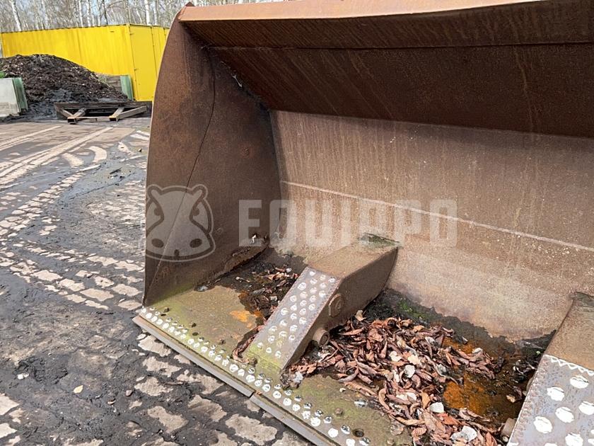 1998 ليبهير L522-44294449