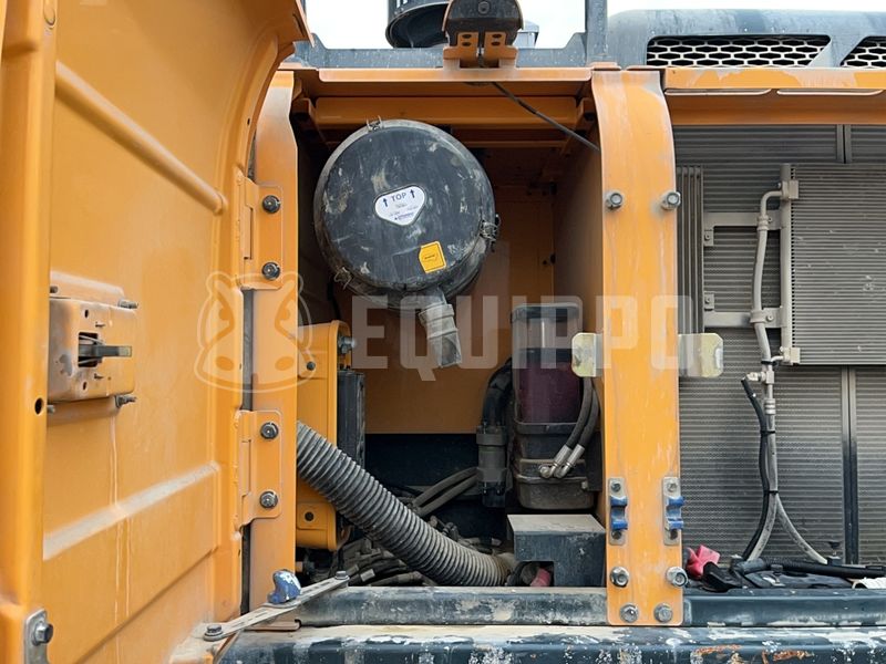 2017 Hyundai HX300-44357281