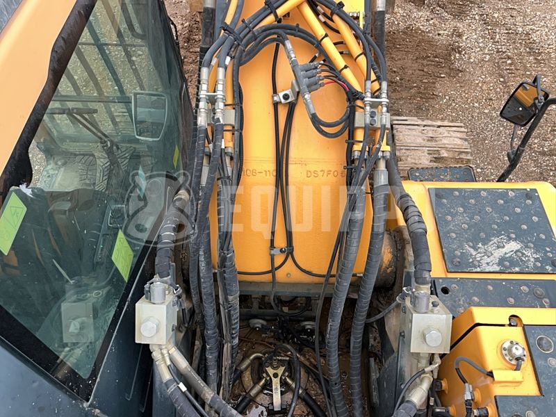 2017 Hyundai HX300-44357300