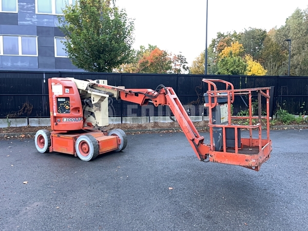 Picture of the JLG E300AJP (11m)