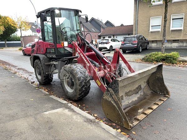 Picture of the Yanmar V80