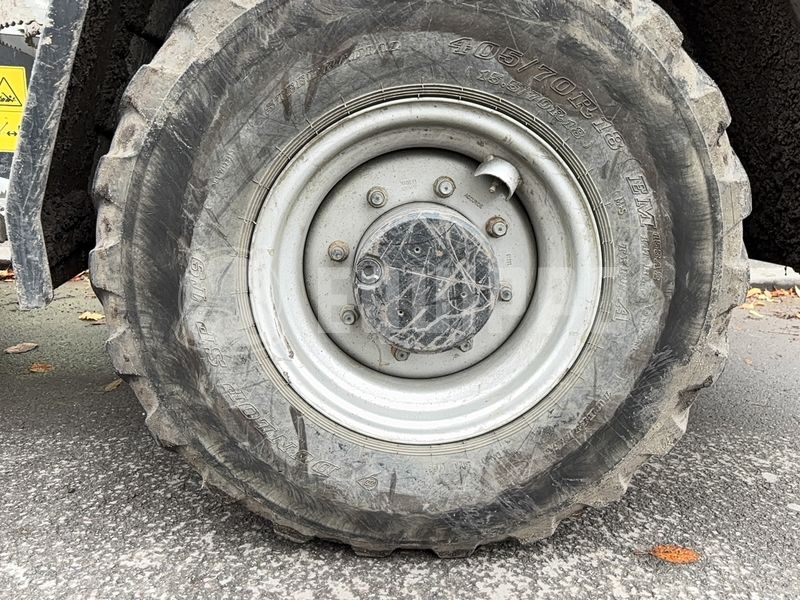 2022 يانمار V80-45433152