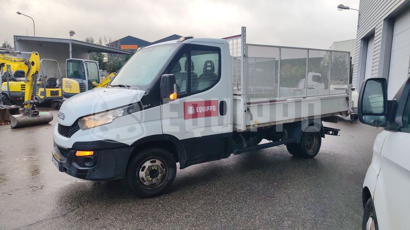2016 Iveco 35C13-48701653