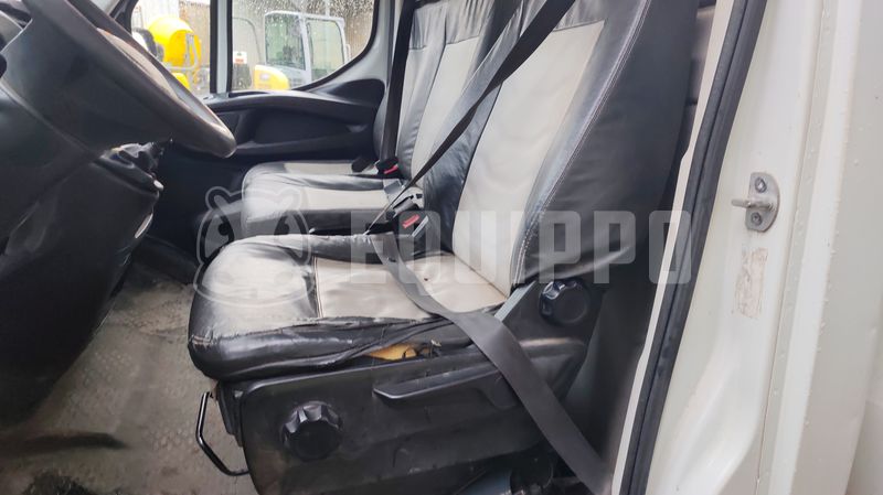 2016 Iveco 35C13-48680183