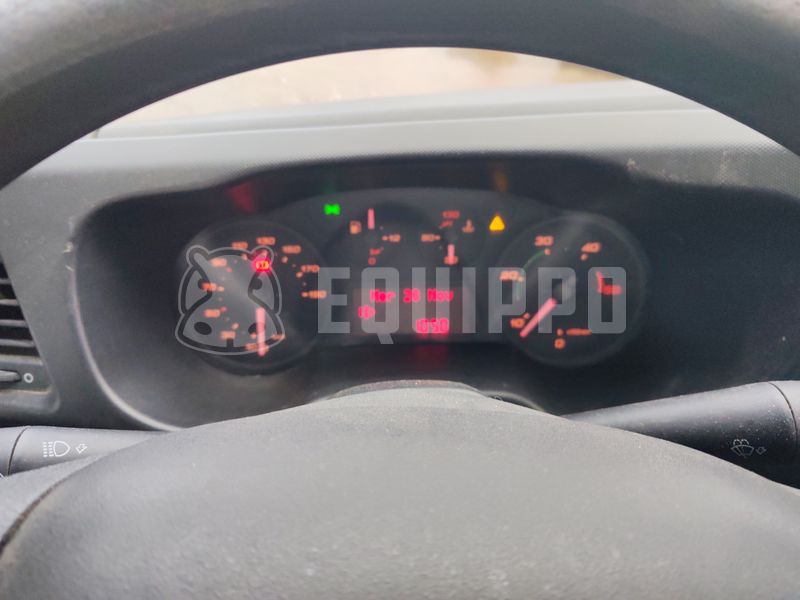 2016 Iveco 35C13-48643952