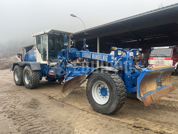 Picture of the HBM-Nobas BG 160 TA-5 with 3D GPS System