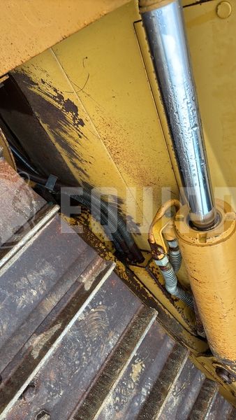 2012 كاتربيلر D6N LGP-46483354