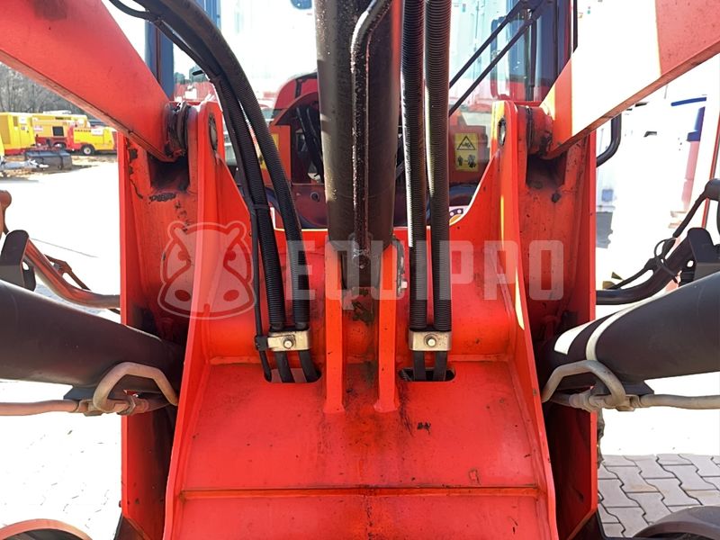 2016 كوبوتا R065-48131630