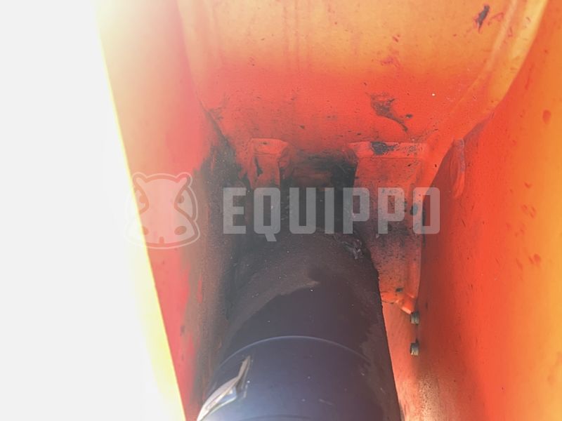 2016 كوبوتا R065-48131632