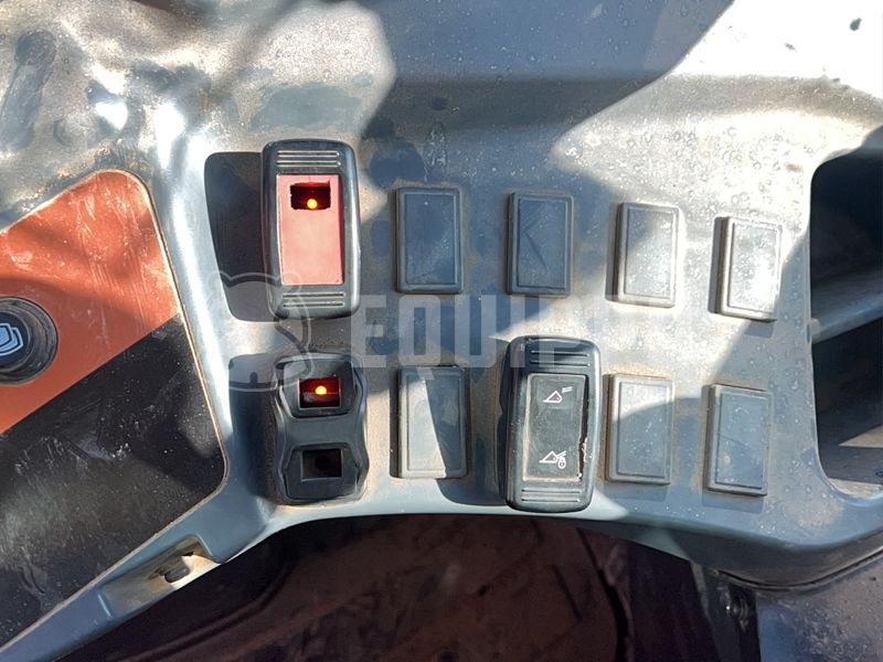 2016 كوبوتا R065-48131609