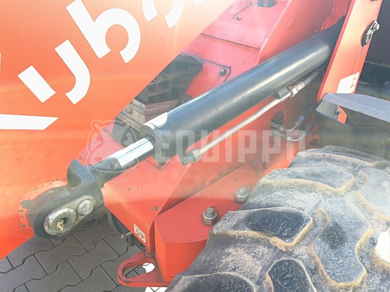2016 كوبوتا R065-48131666