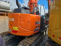 Hitachi zx135Us-6  - - Pelle sur chenilles d’Occasion