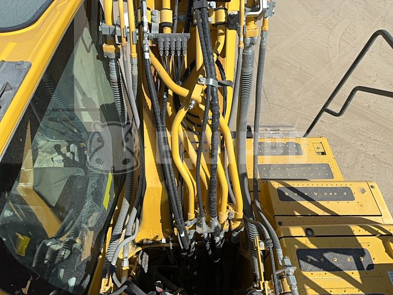 2020 Komatsu HB215LC-3-47359256
