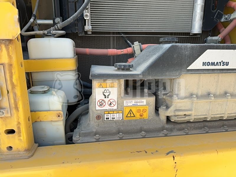 2020 Komatsu HB215LC-3-48191314