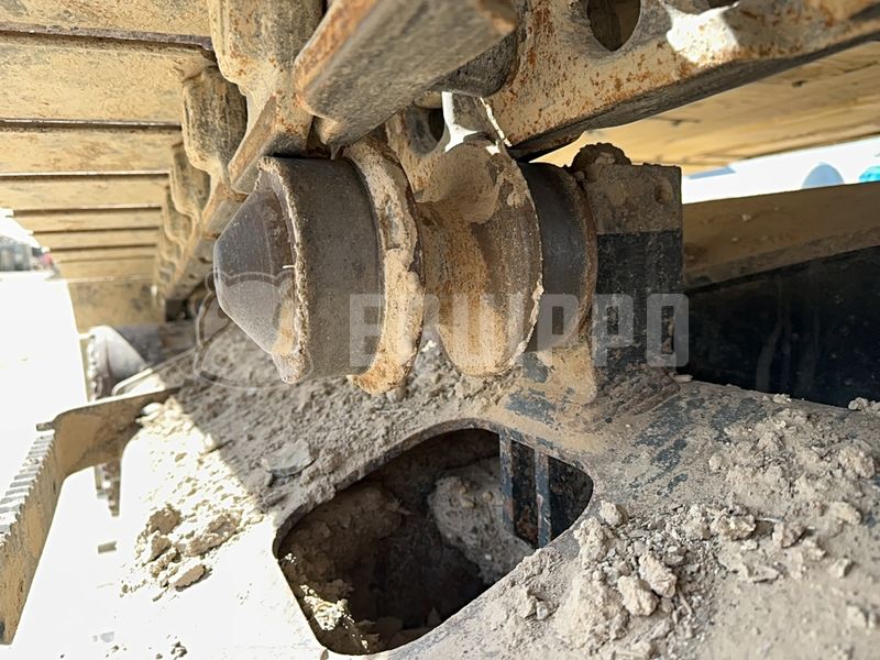 2020 كوماتسو HB215LC-3-48042876