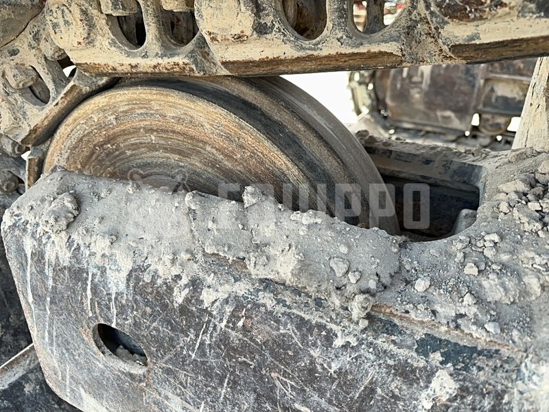 2020 كوماتسو HB215LC-3-48042870