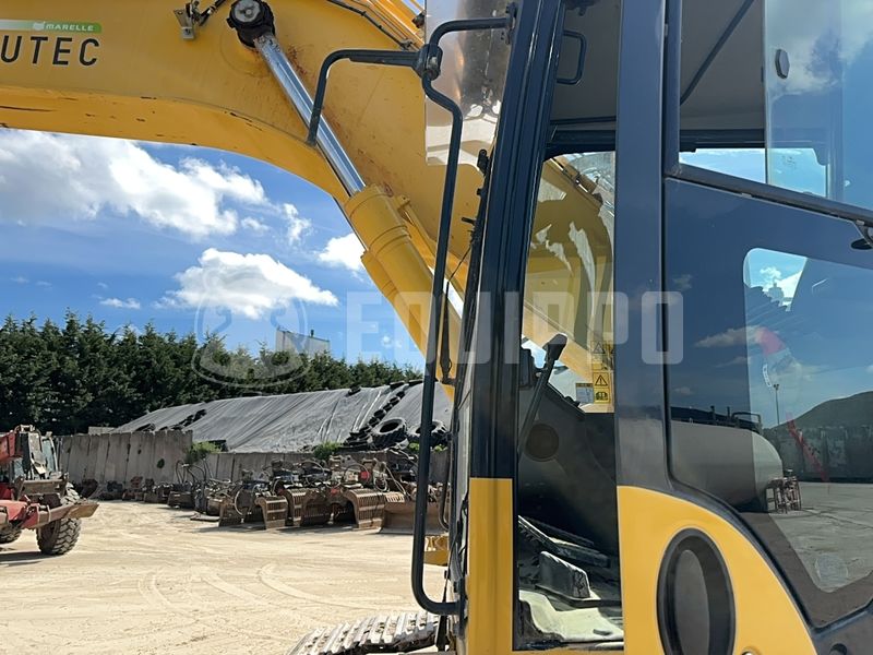 2020 Komatsu HB215LC-3-47359231