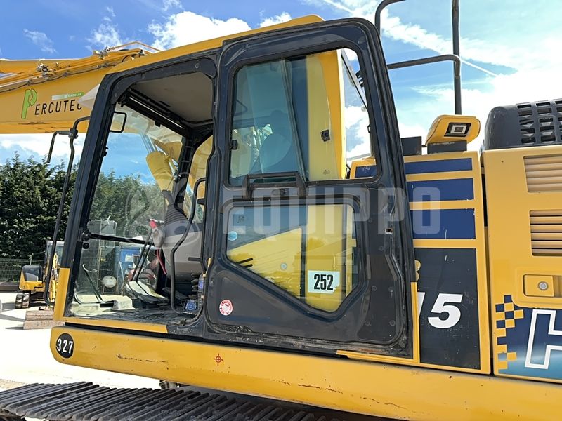 2020 كوماتسو HB215LC-3-48042761