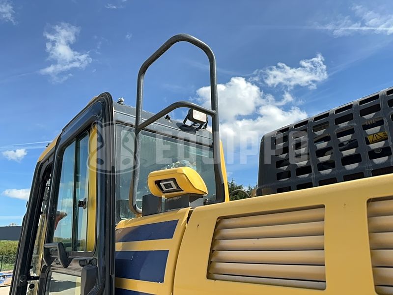 2020 Komatsu HB215LC-3-47359205