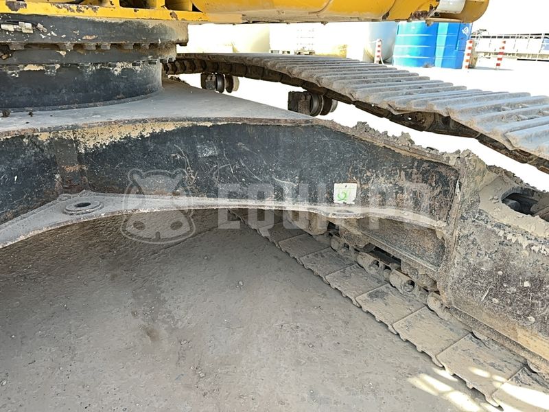 2020 كوماتسو HB215LC-3-48042807