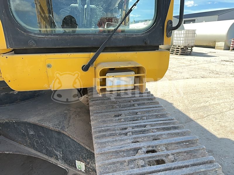 2020 كوماتسو HB215LC-3-48042824