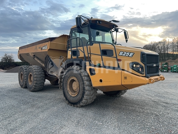 Bild des Bell B25E 6x6