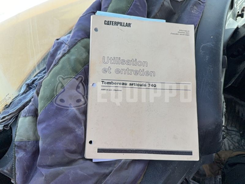 2004 Caterpillar 740-48011830