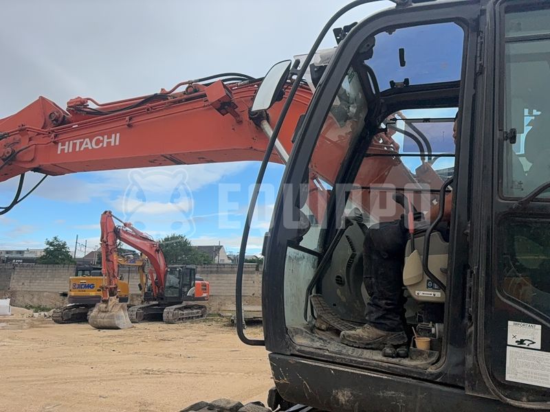 2014 Hitachi ZX135US-5B-48265545