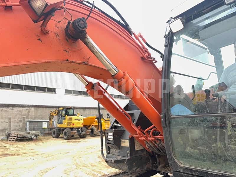 2014 Hitachi ZX135US-5B-48265547