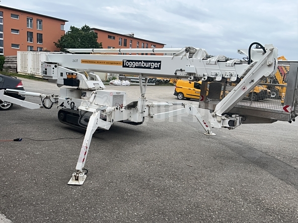 Picture of the Teupen Leo 30 T (30m)