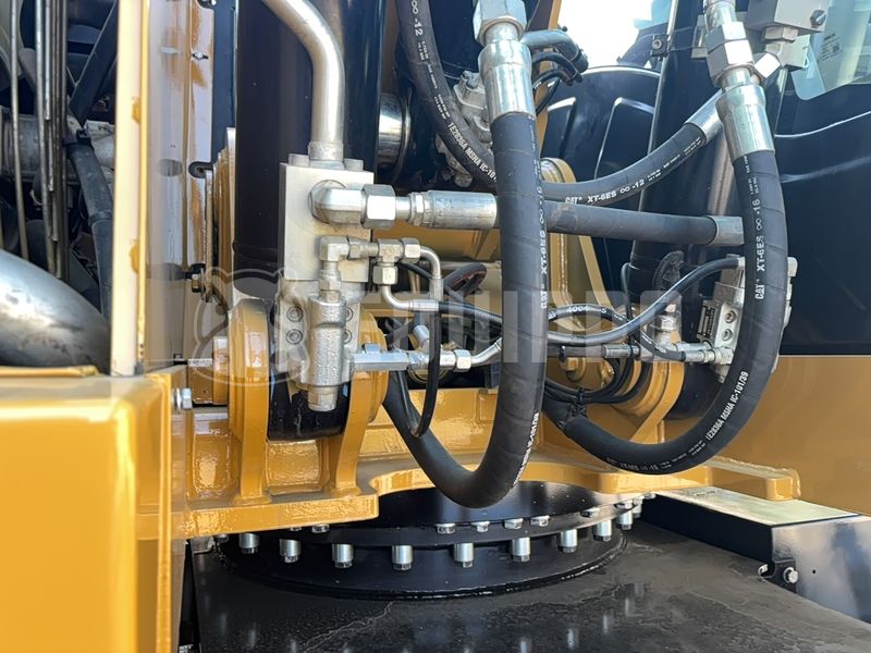 Caterpillar M320F-48374861
