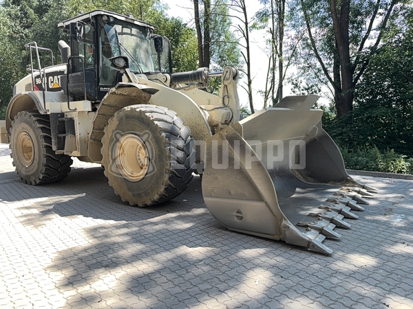 Foto van de Caterpillar 966M XE