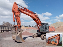 Photo de la Hitachi ZX350LC-3 avec flèche de terrassement standard et flèche longue portée